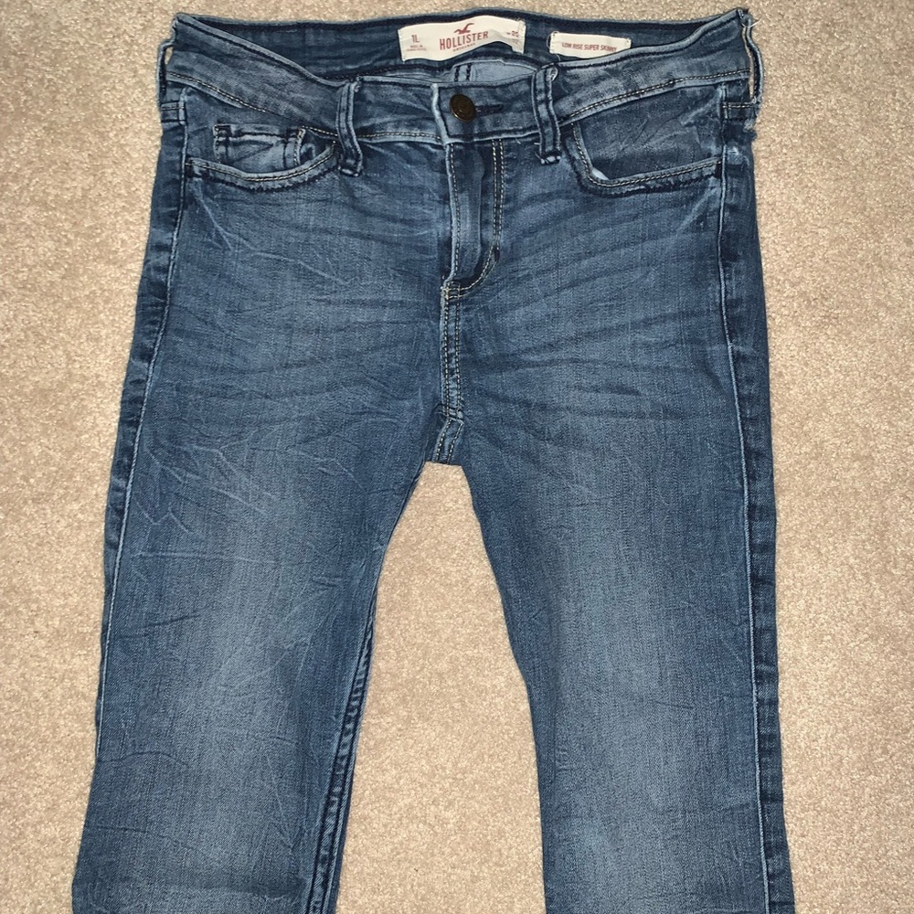 ⭐️HOLLISTER SKINNY JEANS